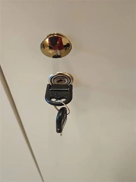 Fechadura com chave reserva instalada pelo Victor Chaveiro